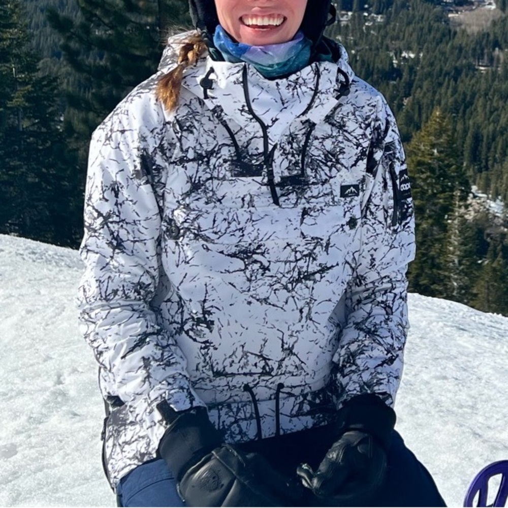 Dope snow Annok women’s snowboard jacket rock